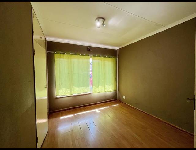 6 BEDROOM HOUSE FOR SALE IN BLAIRGOWRIE